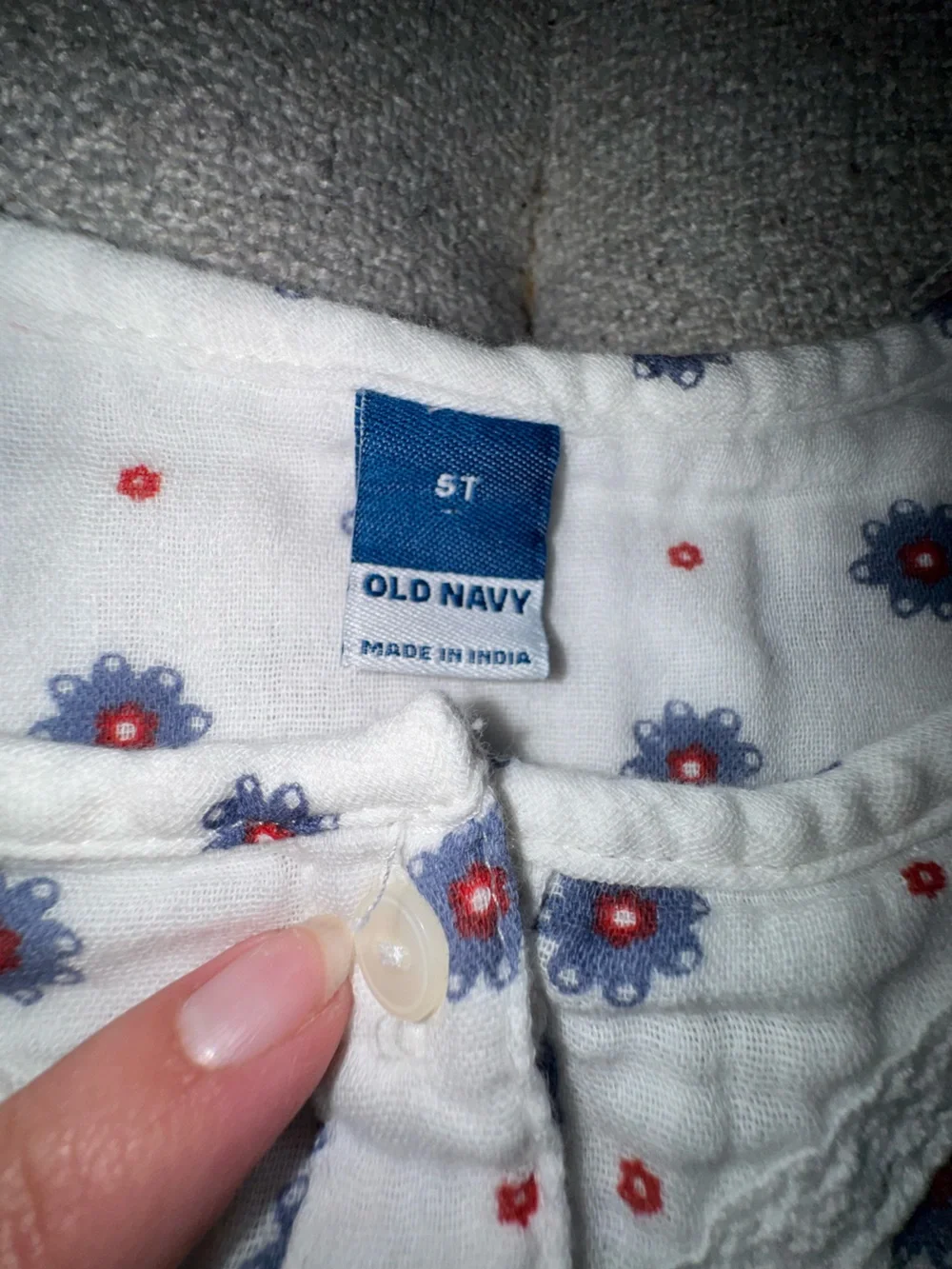 Old Navy lightweight button